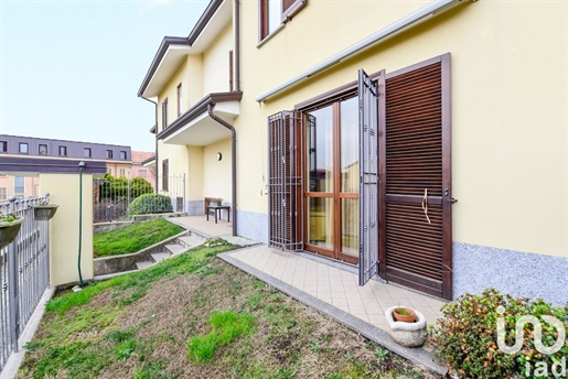 Casă cu teren / Vilă de vânzare 137 m² - 3 dormitoare - Rovello Porro