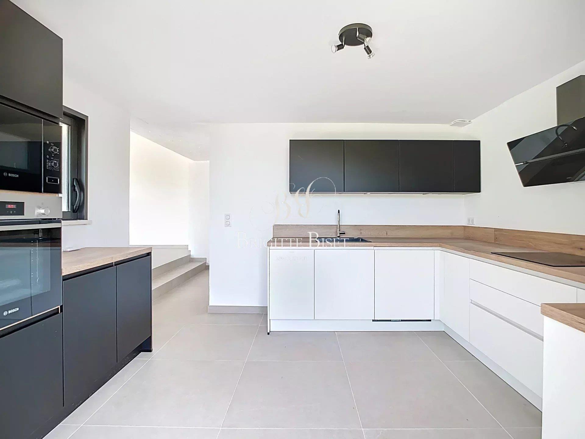 Villa sea view completely renovated in Les Issambres