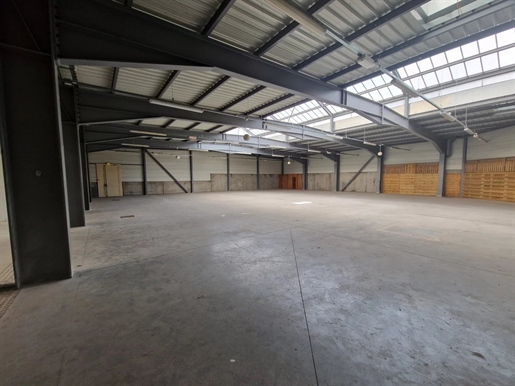 Commercial Walls Industrial Building Land Area 5048m2