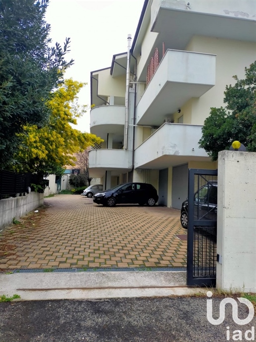 Sale Apartment 75 m² - 2 bedrooms - Pescara