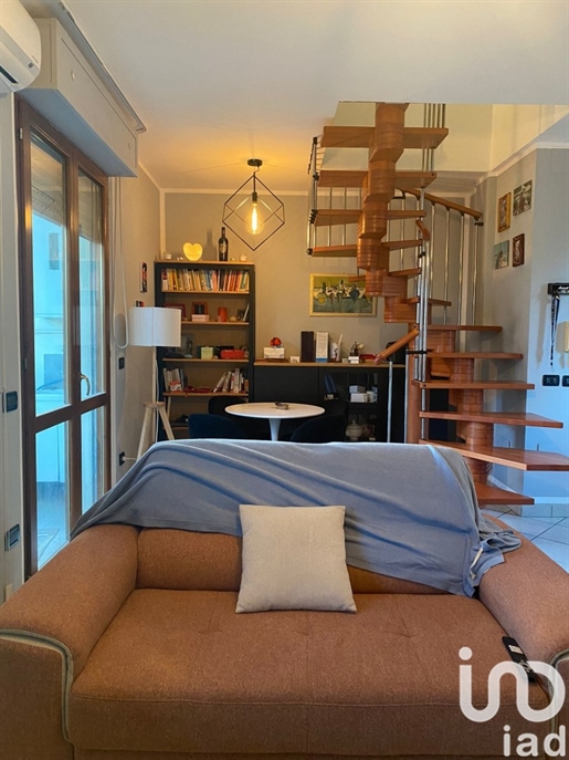 Sale Apartment 75 m² - 2 bedrooms - Pescara