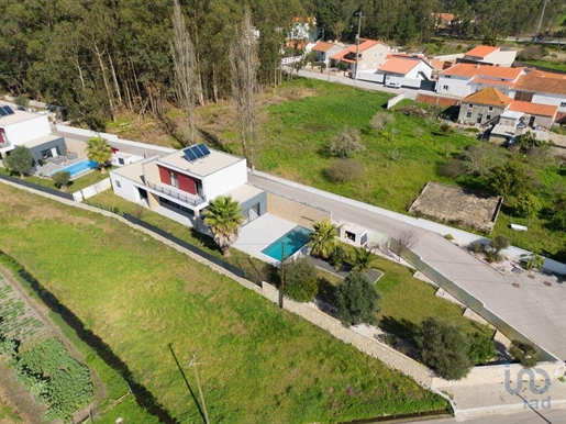 Huis met 3 Kamers in Leiria met 124,00 m²
