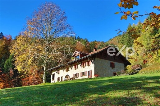 Property with authentic farmhouse, near Geneva in a bucolic setting