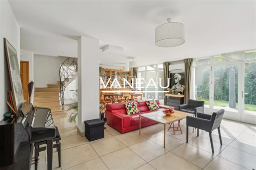 6-Room House - Enghien-les-Bains