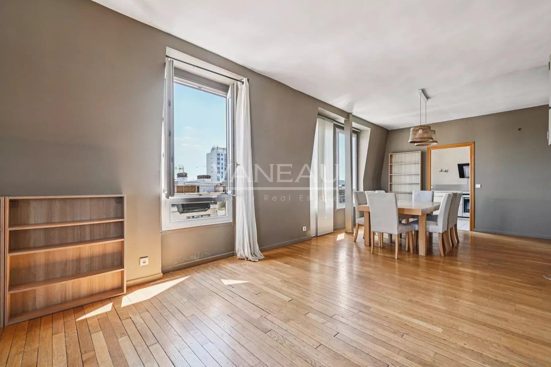 Boulogne Nord - Appartement familial en étage élevé avec une vue dégagée.