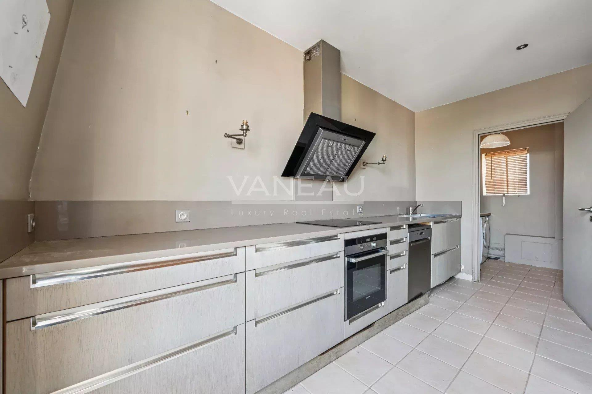 Boulogne Nord - Appartement familial en étage élevé avec une vue dégagée.