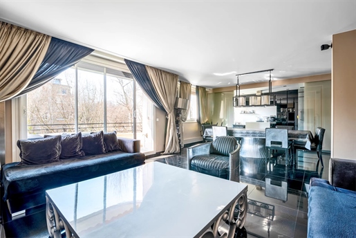 Neuilly - Victor Hugo - Appartement familial avec balcon