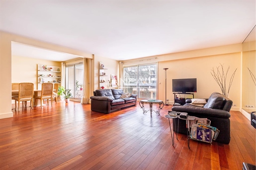 Neuilly - Victor Hugo - Family Apartment