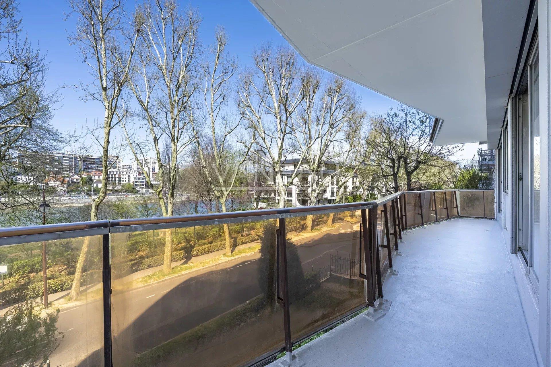 Neuilly / Île de la Jatte - Family apartment - Unobstructed view