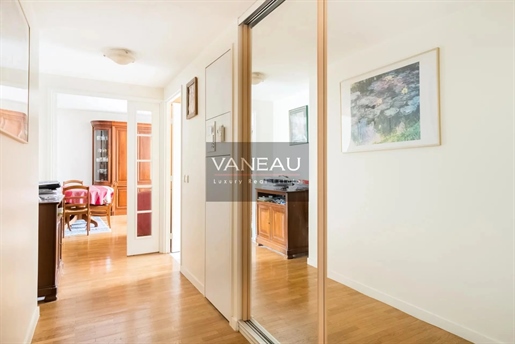 Charenton Ecoles/Liberté - family sized apartment with three bedrooms
