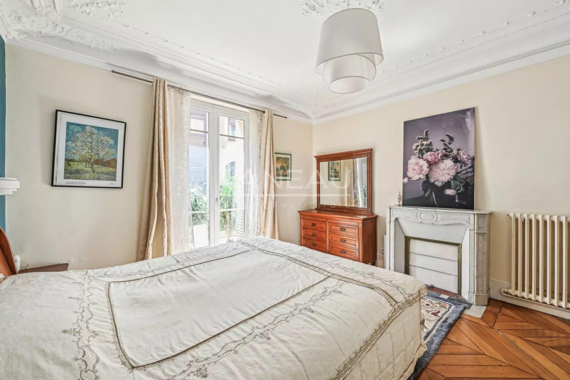Exclusivity - Paris XVIe - Trocadéro - 5-room family apartment 146 m2