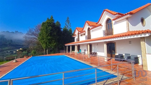 House with 4 Rooms in Braga with 319,00 m²