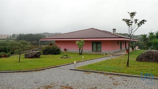 House with 6 Rooms in Braga with 457,00 m²