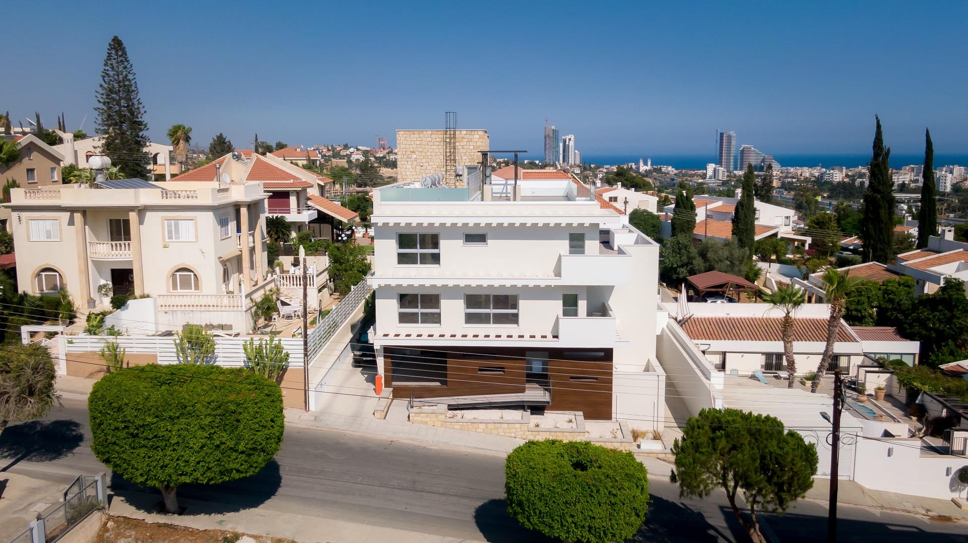 Luxury 2-Bedroom Penthouse in Germasogeia, Limassol – Exceptional Living with Panoramic Sea Views
