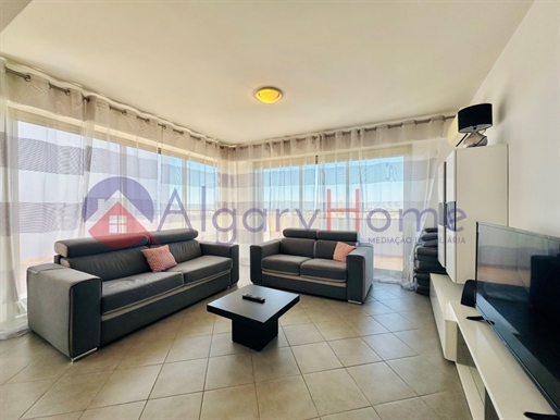 2 bedroom apartment with Sea View, terrace, parking and swimming pool