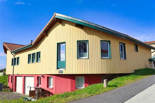 Saint-Bonnet-Le-Froid - Schitterend recent huis van 150 m2 + 800 m2 grond en 100m2 garages