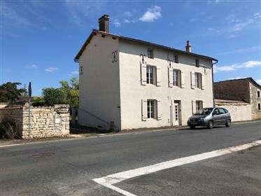 Renovated farmhouse with potential for gites and b&b