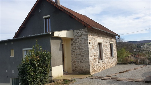 In Neuvic Entier, 5P house with single storey of living