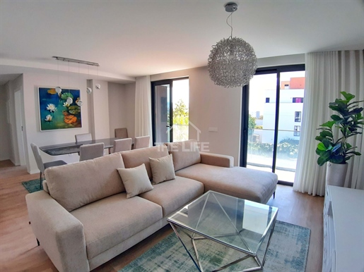 2 bedroom apartment with balcony for sale in the area of Madalenas, Santo António, Funchal, Madeira