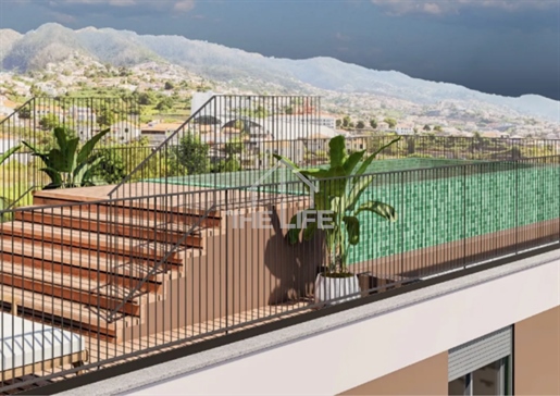 3 bedroom apartment with balcony for sale in Madalenas, Santo António, Funchal, Madeira Island