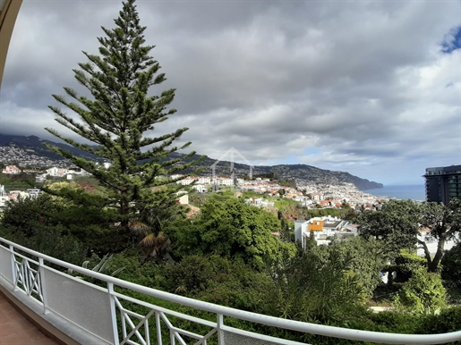 3-Zimmer-Wohnung mit großem Balkon und definitivem Meerblick zu verkaufen - Funchal, Insel Madeira