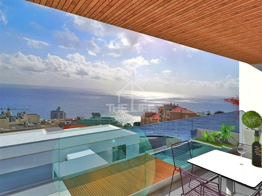 3 Bedroom Triplex Apartment With Sea View And Pool, São Martinho, Funchal, Madeira Island