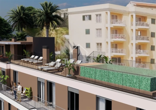 Apartamento T3 com jardim para venda na zona das Madalenas, Santo António, Funchal, Ilha da Madeira