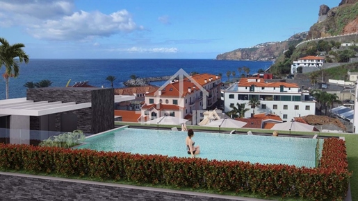 Appartement de 3 chambres à vendre près de la mer et des services à Ribeira Brava, Île de Madère