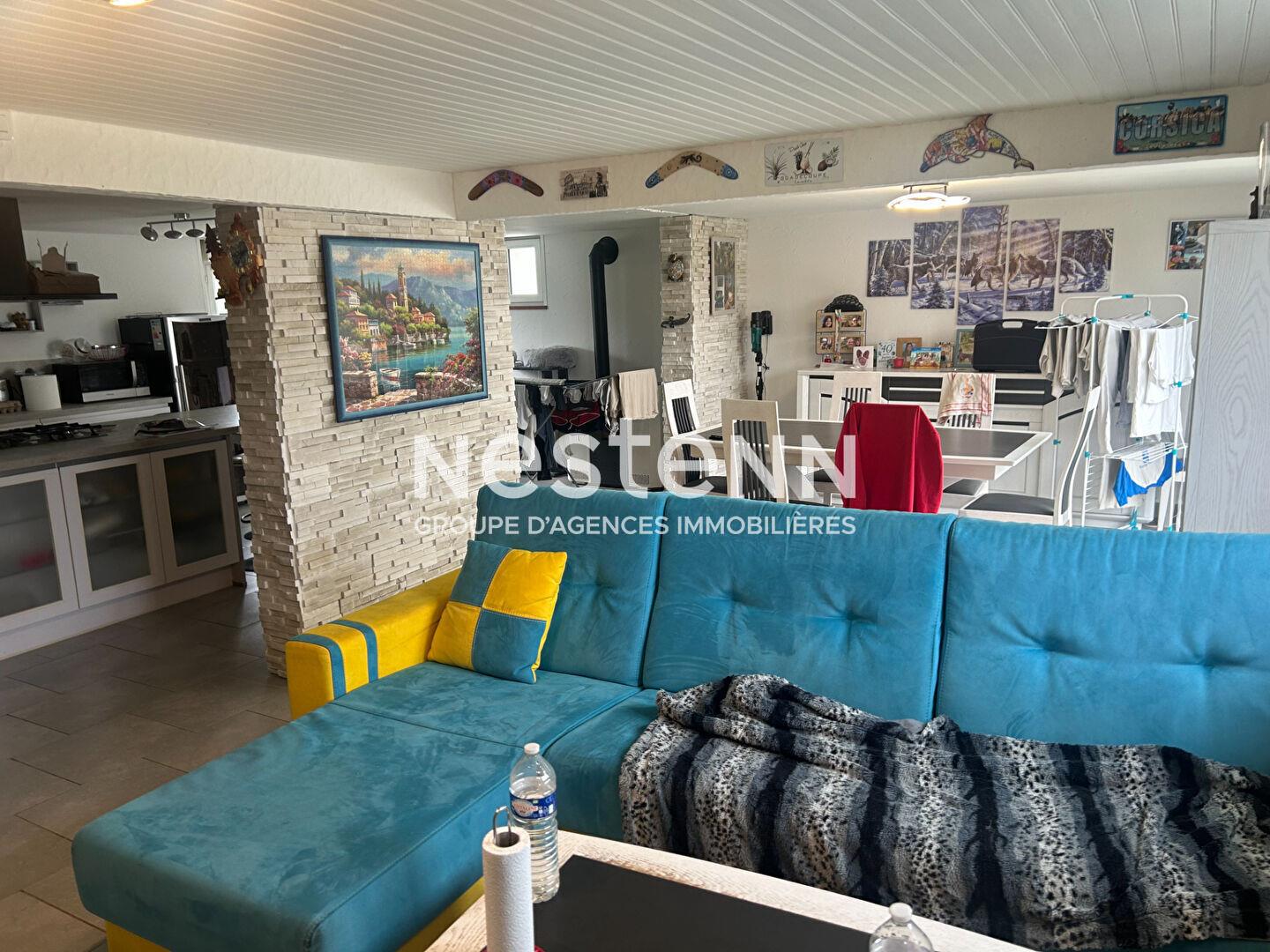 Renovated house near the center of Brantome-en-Périgord with land and garage