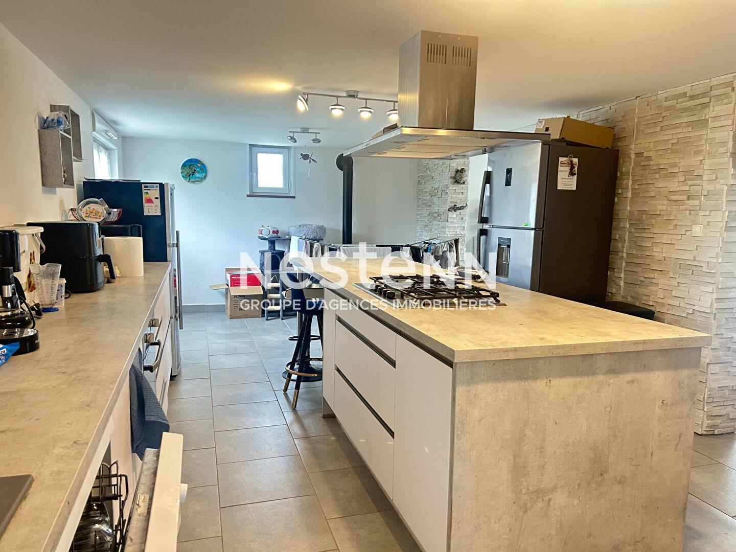 Renovated house near the center of Brantome-en-Périgord with land and garage