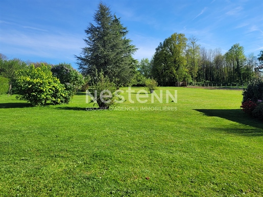 House with basement completely renovated to a high standard, swimming pool and outbuildings