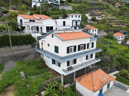 Casa / Villa T3 em Madeira de 199,00 m²