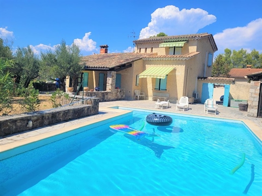 Four bedroom villa with pool in Boisset-et-Gaujac ( 30140