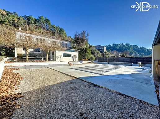 Haus von 230 m² auf einem Grundstück von 956 m² in Vals Les Bains