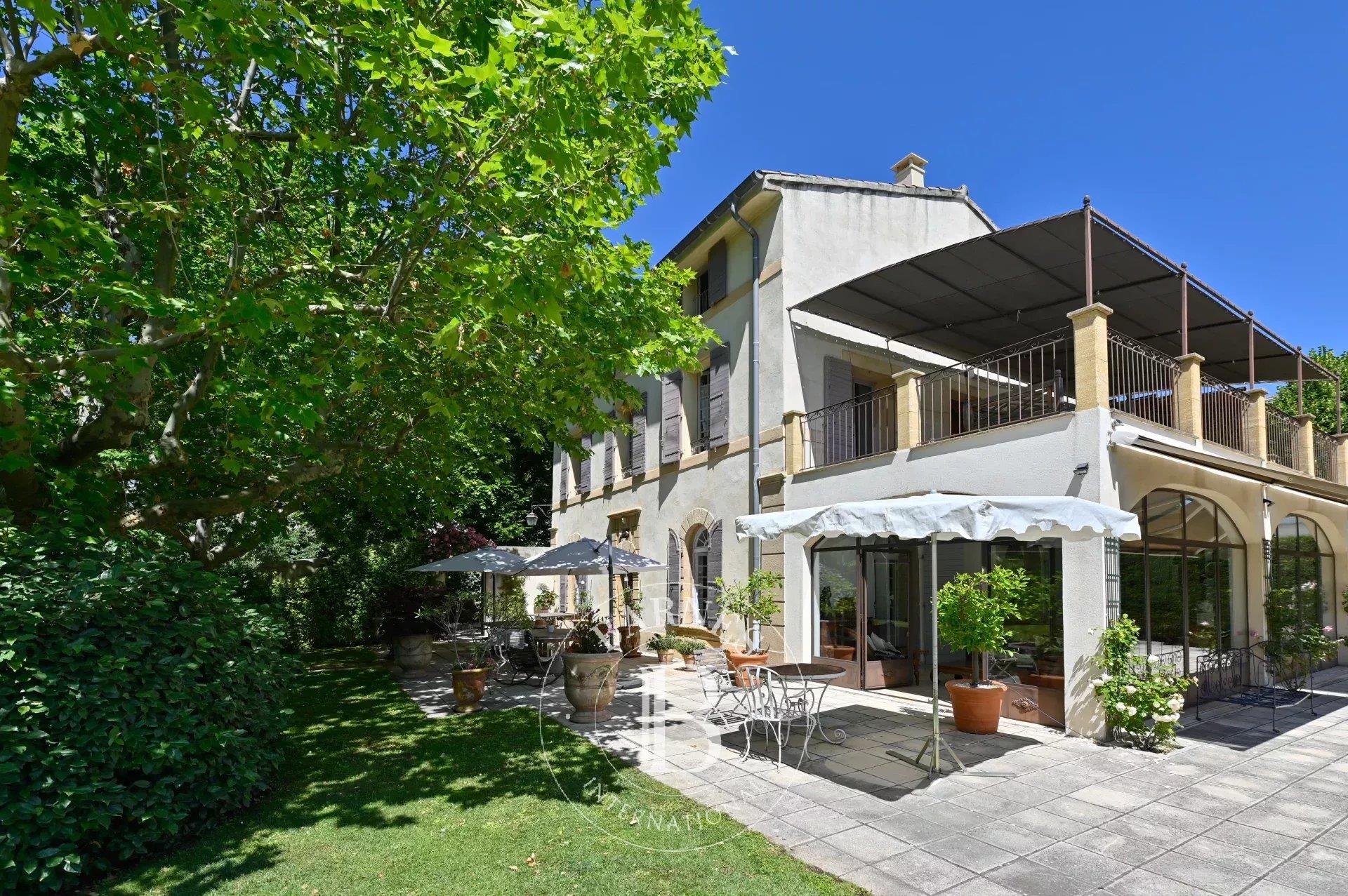 Maison à vendre, 300m², Aix-en-Provence