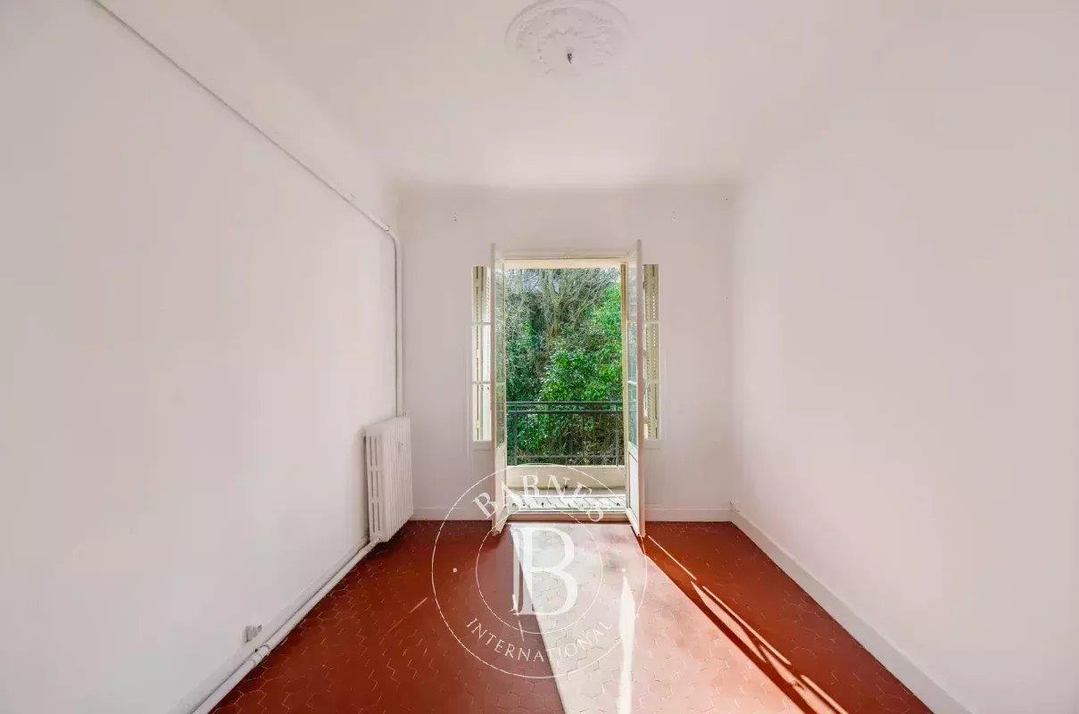 Aix-En-Provence – Historic Center – 82,95sqm Apartment – 3 Bedrooms – Elevator