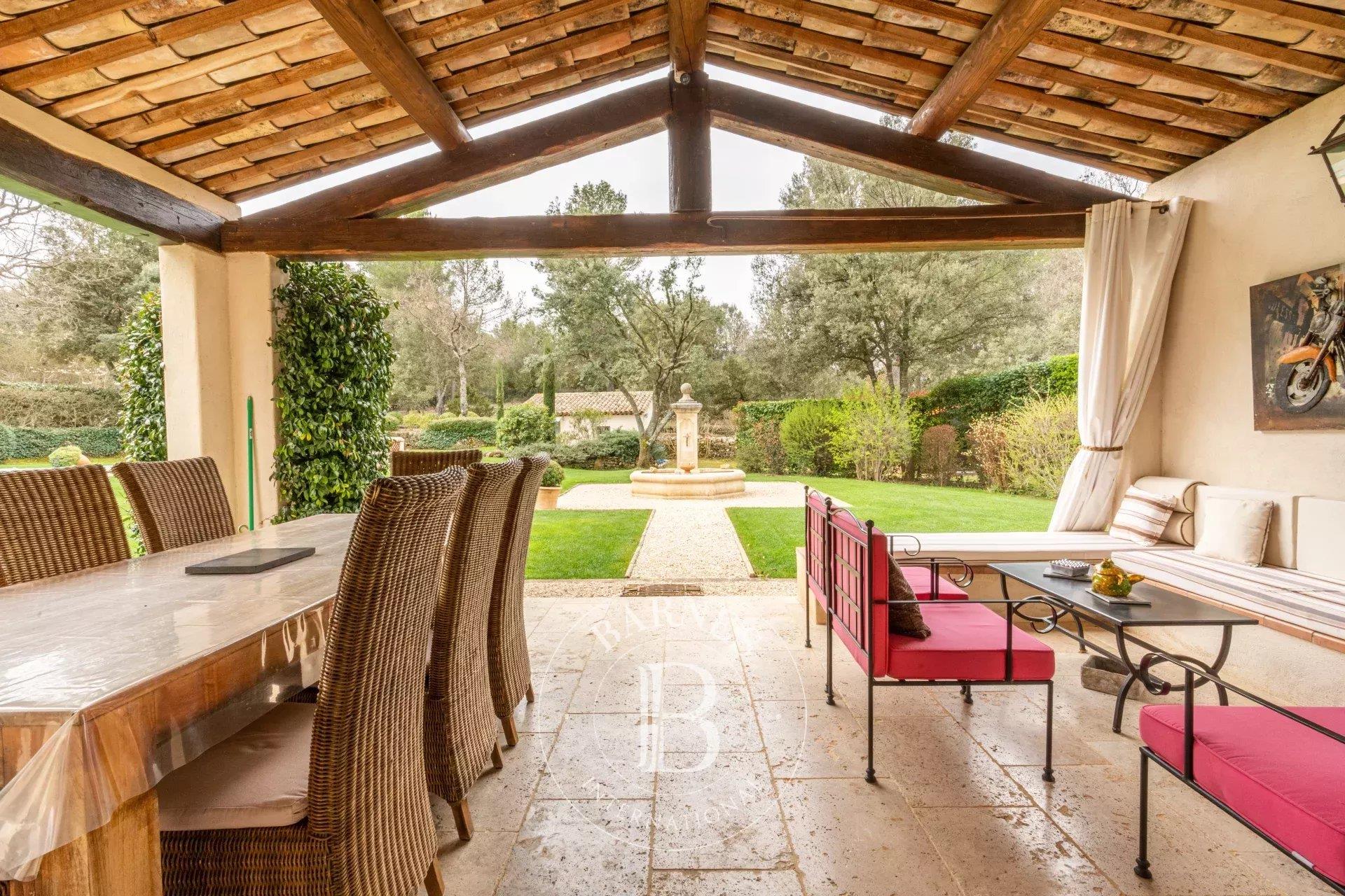Maison à vendre, 239m², Aix-en-Provence