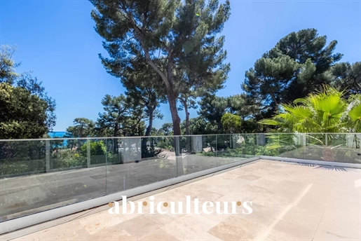 Sublime villa of 260m2 ideally located in Antibes