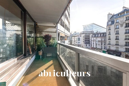 Appartement lumineux de 73m2 avec balcon dans le 15ème arrondissement de Paris