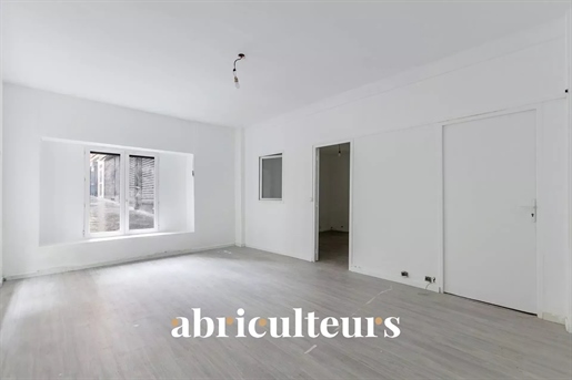Paris 20Eme- Commercial Premises- 3 Rooms- 54 Sqm- 450 000 €