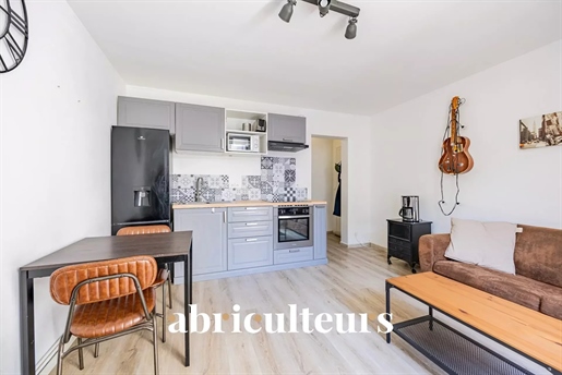 Appartement 2 pièces de 31.29 m2 en vente à Paris, Rue de l'Orillon