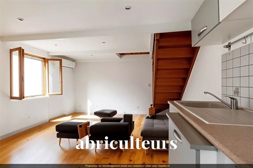 Casa adosada para reformar - 2 habitaciones - 45m² - Marsella (13002)