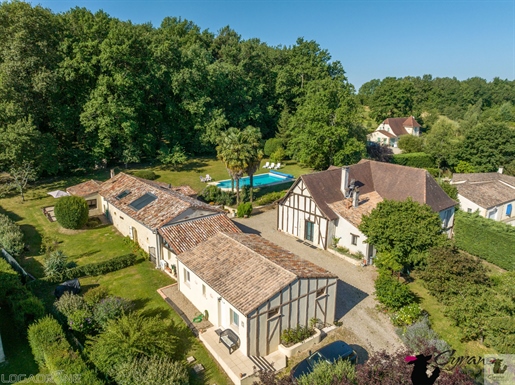 Real estate complex, near Bergerac, ideal for gites, bed and breakfast