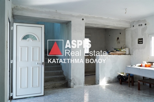(Zum Verkauf) Wohnen Einfamilienhaus || Magnisia/Nea Achialos - 122 m², 3 Schlafzimmer, 108.000€