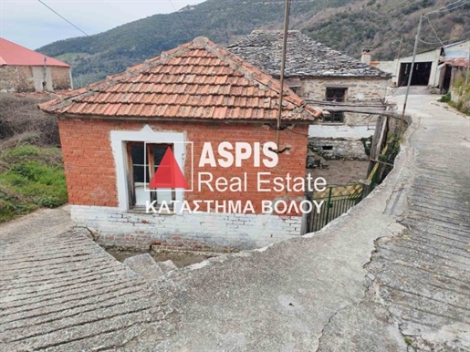 (למכירה) בית פרטי למגורים || Magnisia/Agria - 157 מ"ר, 50.000€