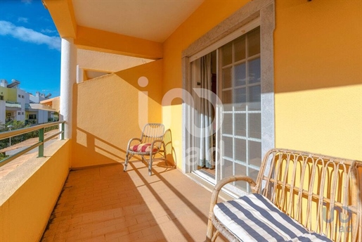 Town House with 4 Rooms in Faro with 174,00 m²