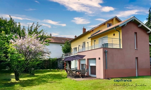 Dpt Rhône (69), à vendre Lyon 5Eme Arrondissement maison P8 de 210 m² - Terrain de 758,00 m²
