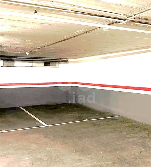 Aparcamiento / garaje / caja - 12.00 m2