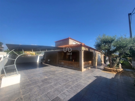 Casa 5 dormitorios - 222.00 m2