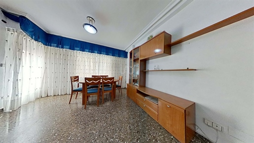 Apartamento 4 dormitorios - 121.00 m2